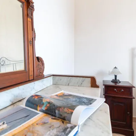 Casa Via Leopardi 124 *