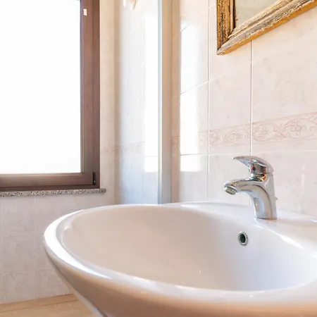 Casa Via Leopardi 124 * Cabras