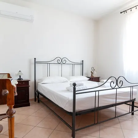 Casa Via Leopardi 124 Cabras